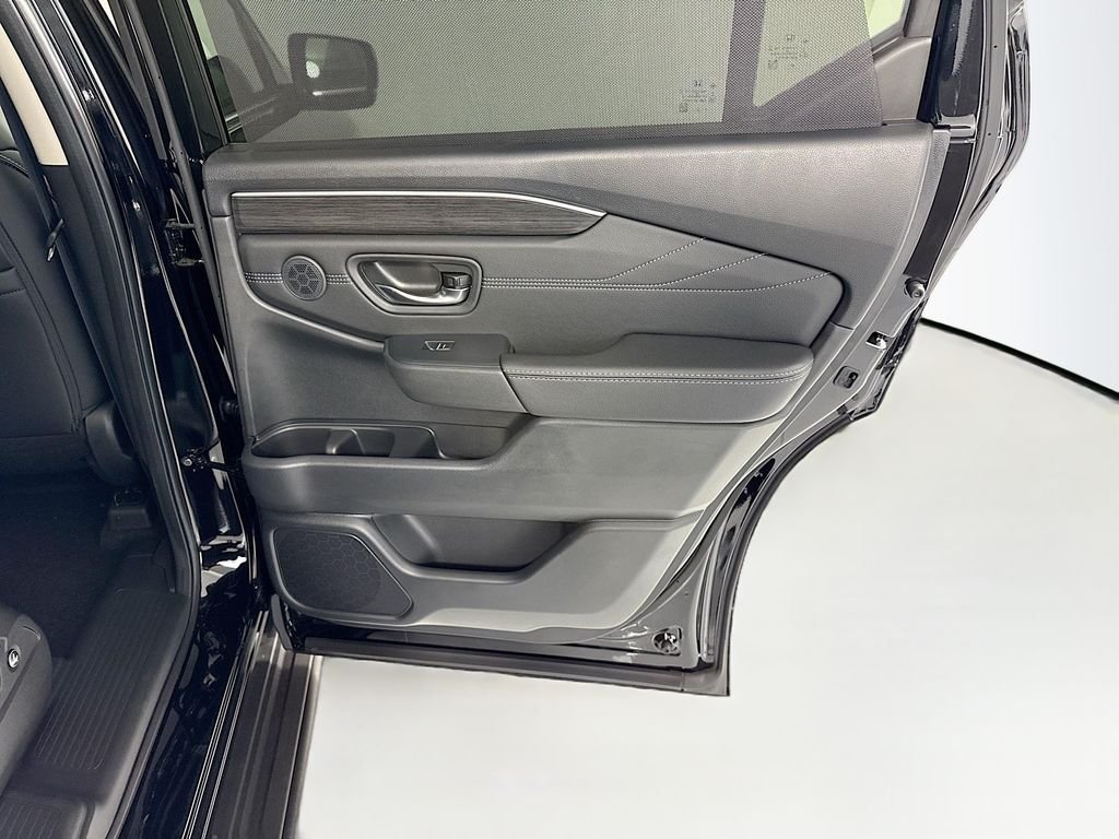 New 2026 Crystal Black Pearl Honda Touring image 29