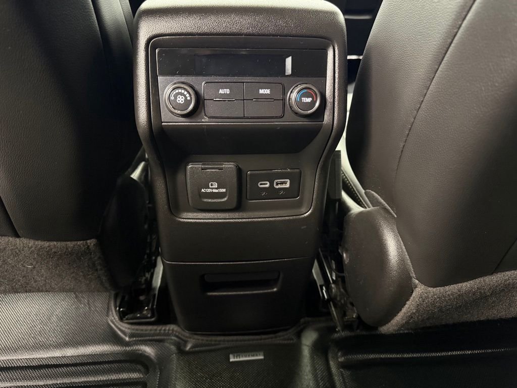 Used 2023 Silver GMC SLT image 63