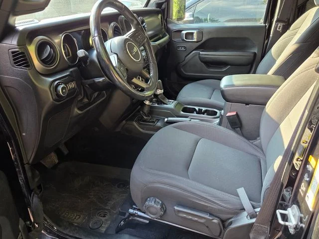 Used 2022 Black Jeep Unlimited Willys image 9