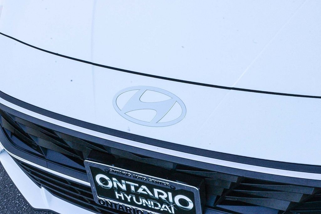 Certified Used 2025 White Hyundai SE image 7