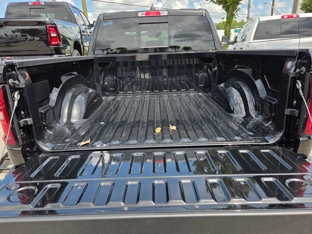New 2026 Diamond Black Crystal Pearl-Coat Exterior Paint RAM Big Horn/Lone Star image 26