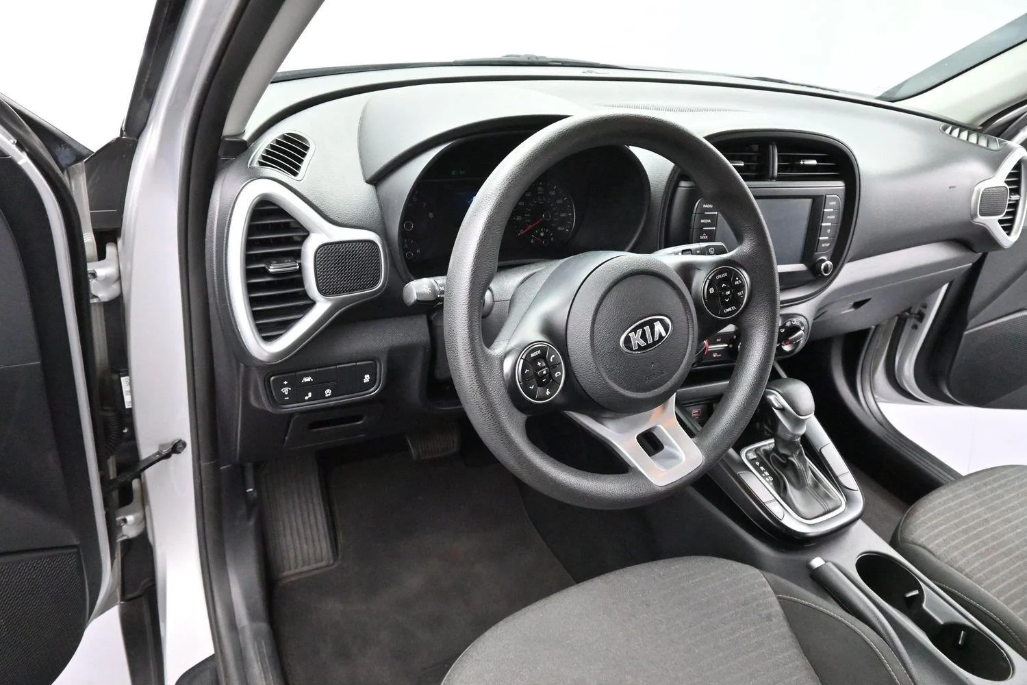 Used 2020 Sparkling Silver Kia S image 14