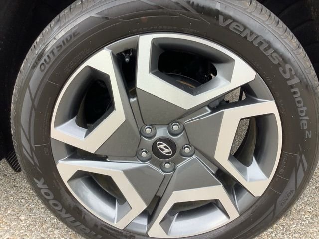 Certified Used 2024 Abyss Black Hyundai SEL image 31