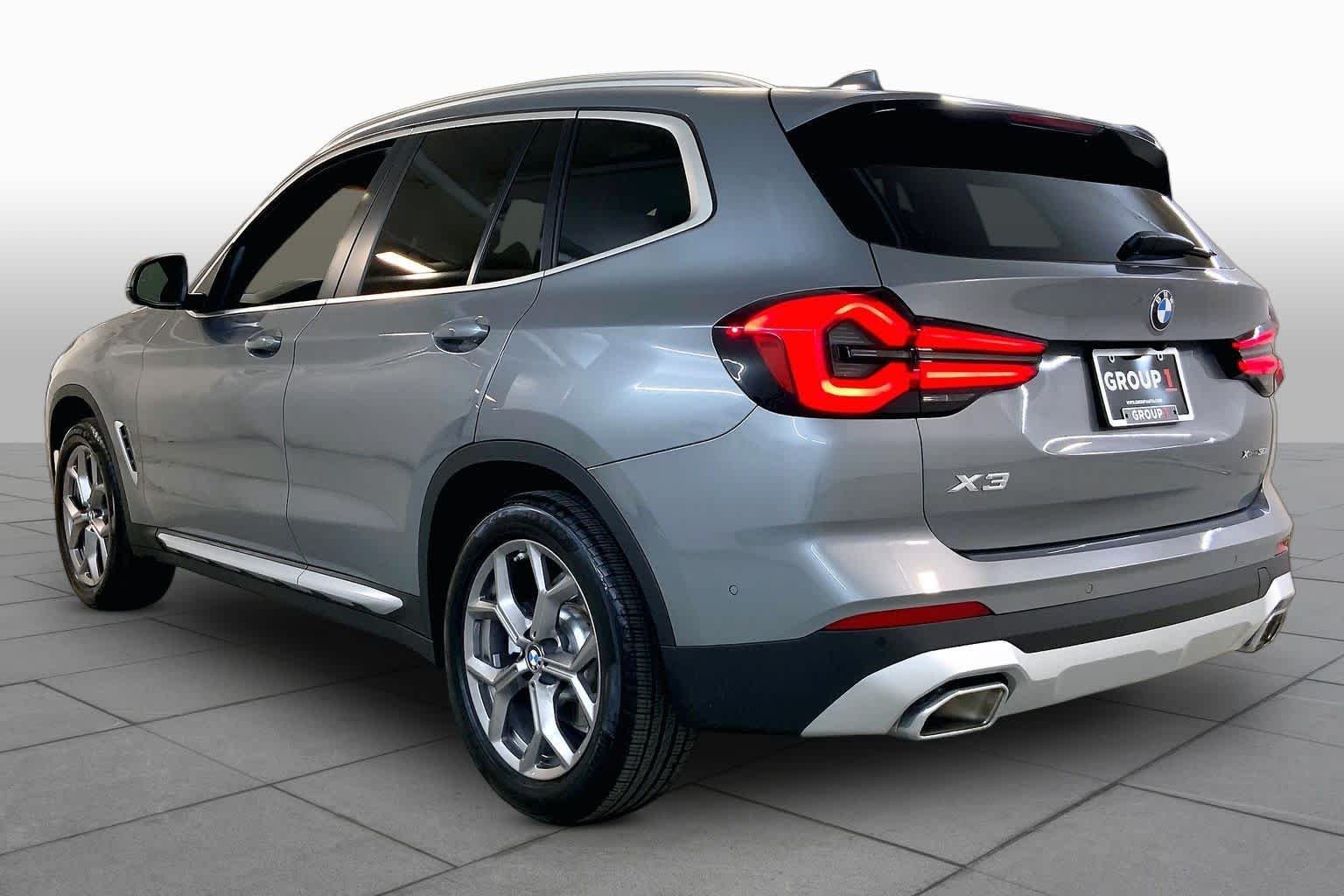 Used 2024 Skyscraper Grey Metallic BMW xDrive30i image 11