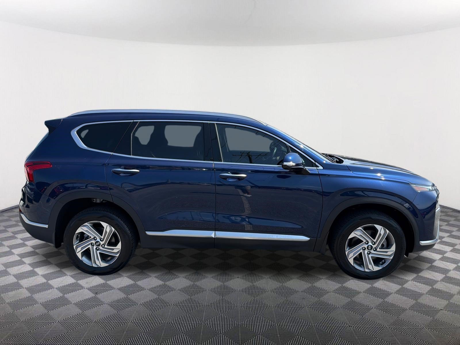 Used 2023 Stormy Sea Hyundai SEL image 8