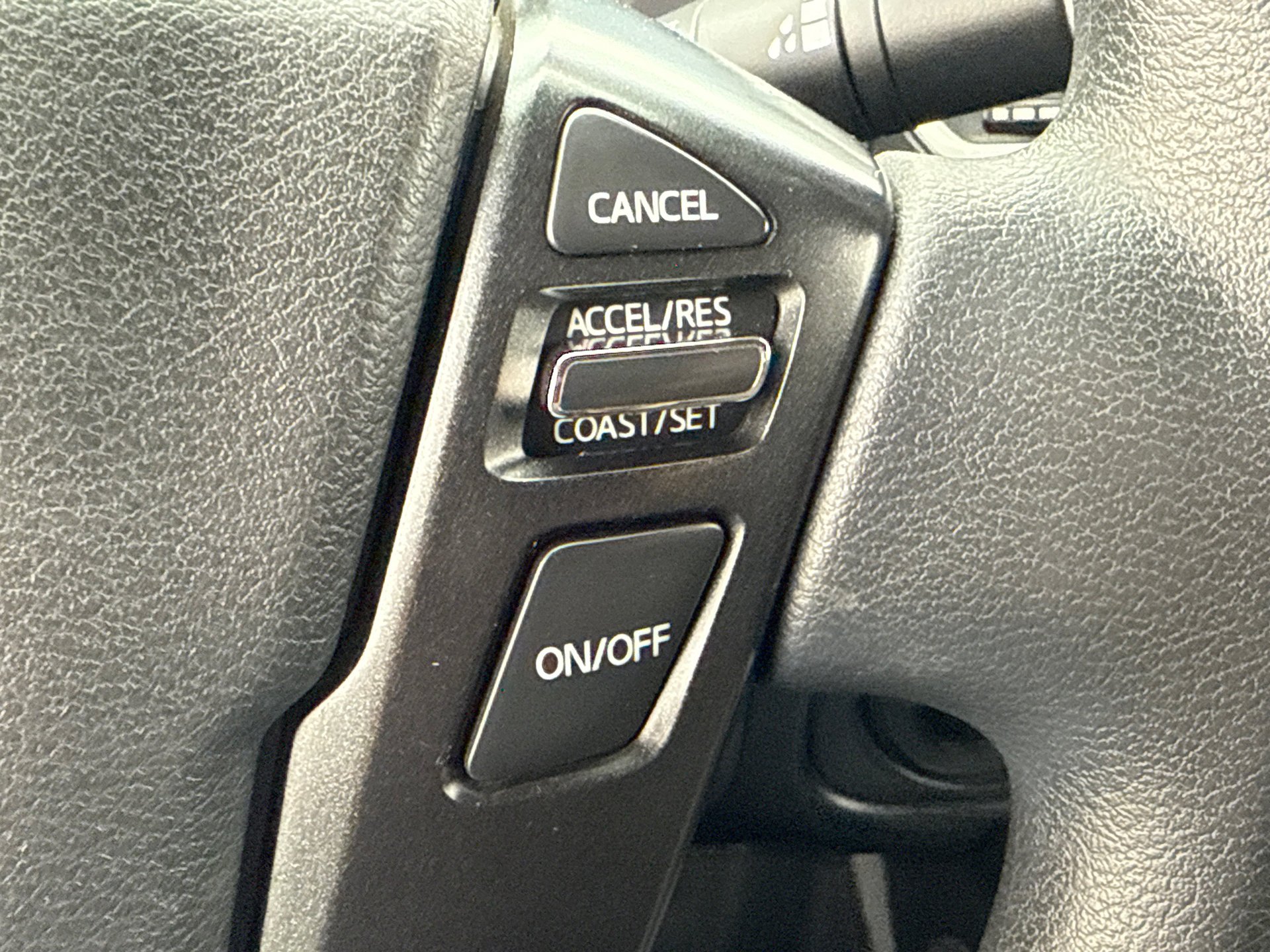 Used 2023 Glacier White Nissan SV image 29