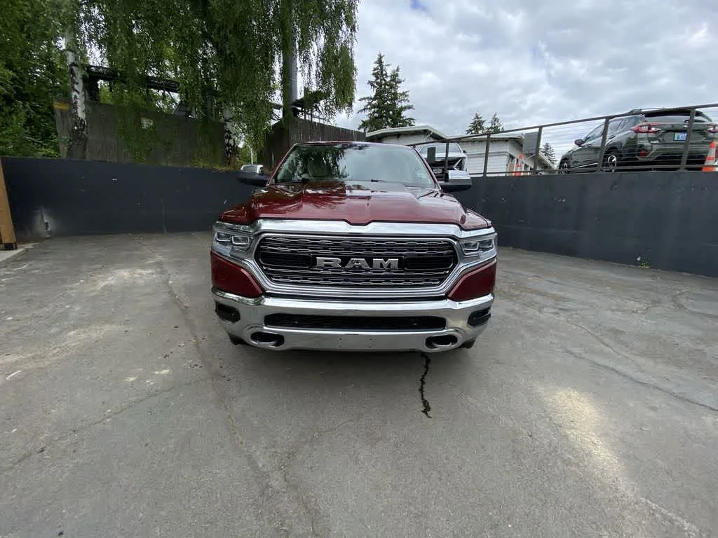 Used 2022 Delmonico Red Pearlcoat Ram Limited image 9