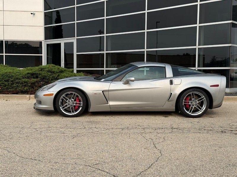 Used 2006 Machine Silver Metallic Chevrolet Z06 image 6