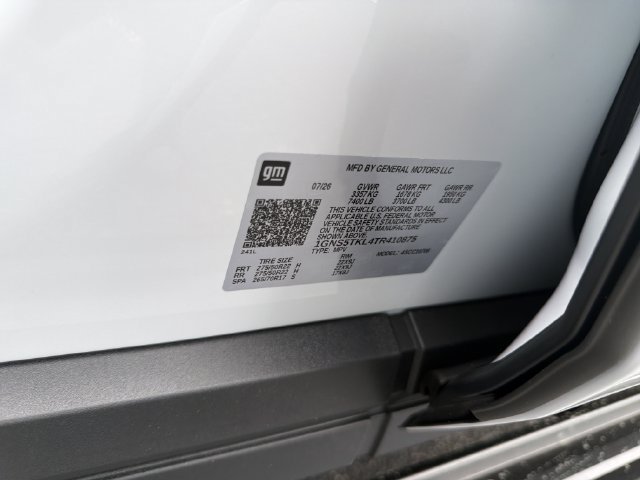 New 2026 Polar White Tricoat Chevrolet High Country image 35