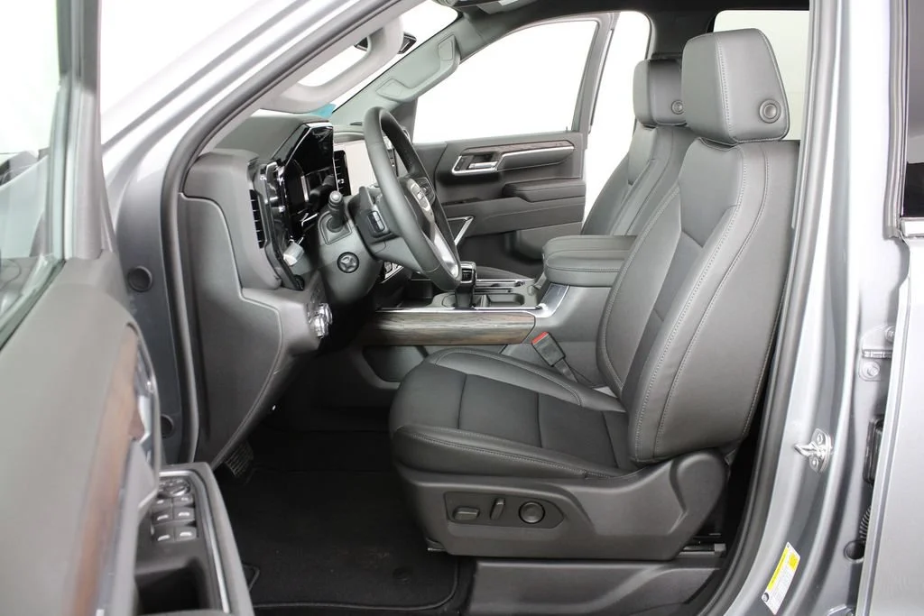 2026 GMC Sierra 1500 SLT - Photo 23