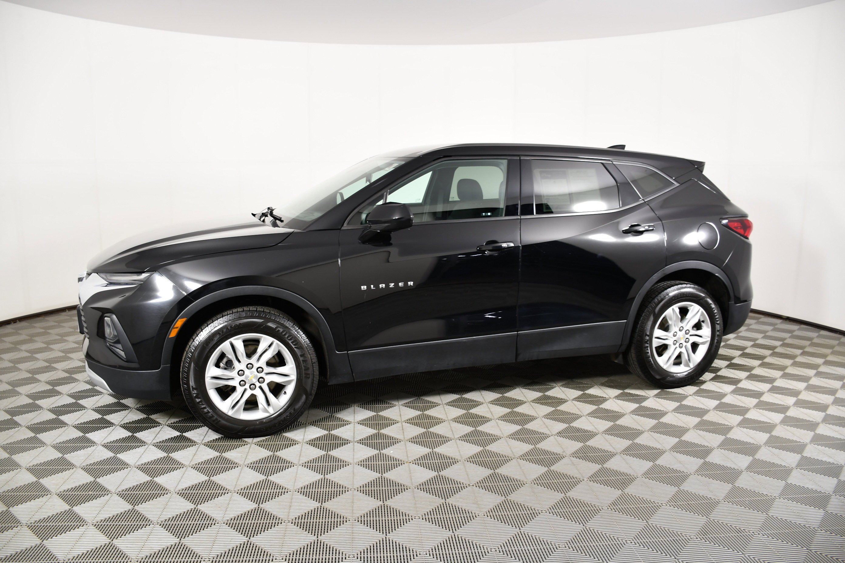 Used 2021 Black Chevrolet LT image 9