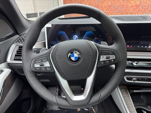 Used 2026 Black BMW xDrive40i image 14