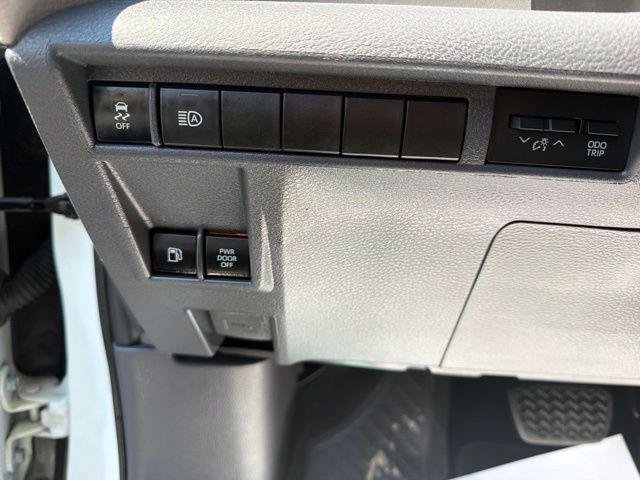 Certified Used 2021 BLIZZARD PEARL Toyota  image 13