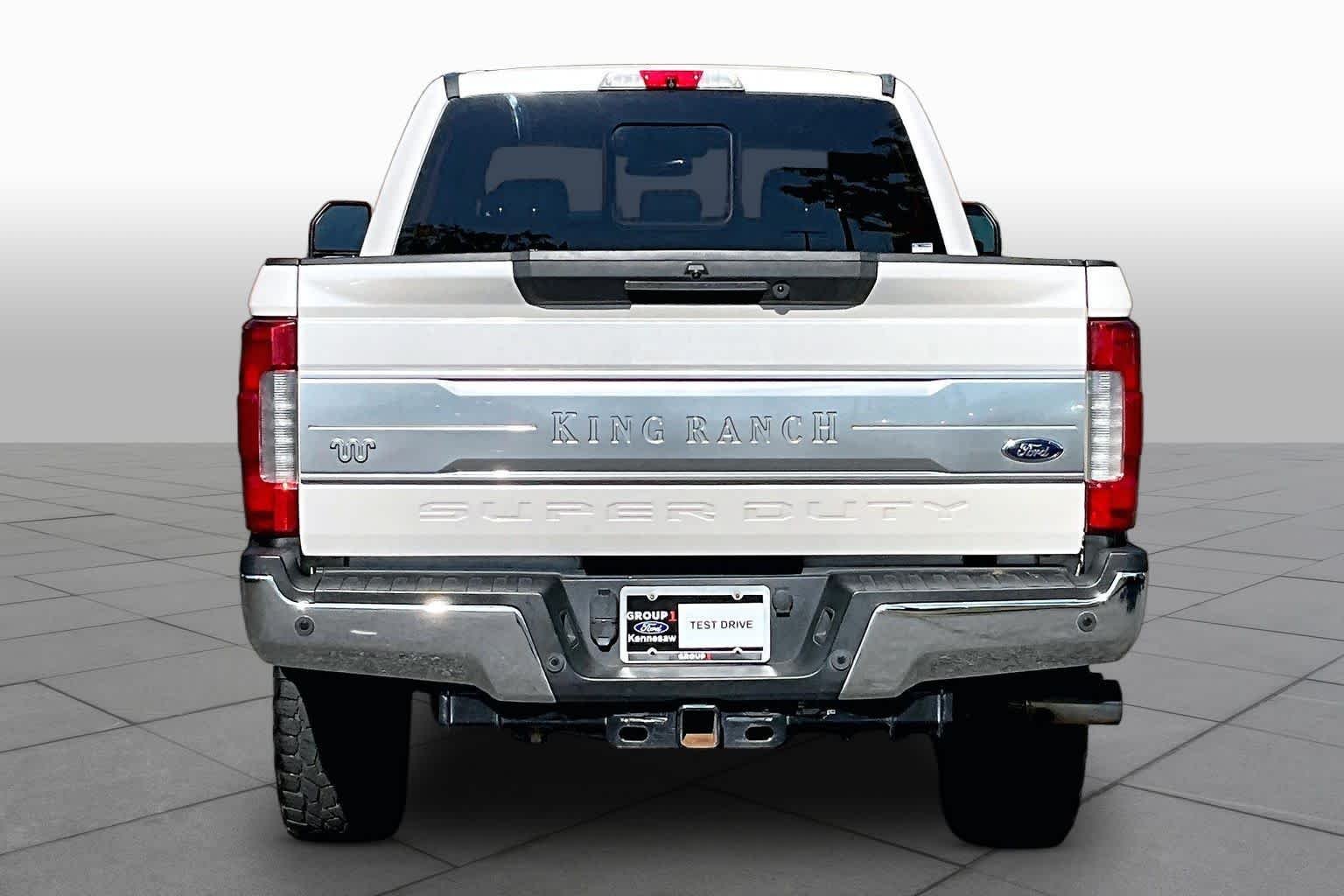 Used 2017 White Platinum Metallic Tri-Coat/Caribou Ford King Ranch image 4
