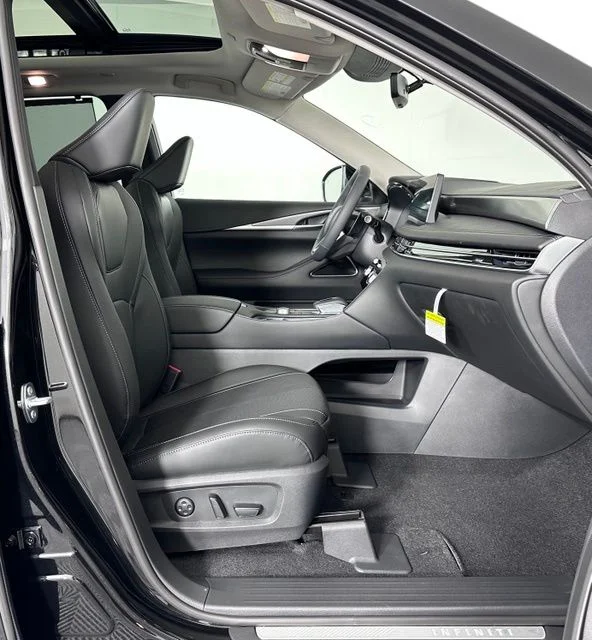 Certified Used 2026 Mineral Black INFINITI LUXE image 29