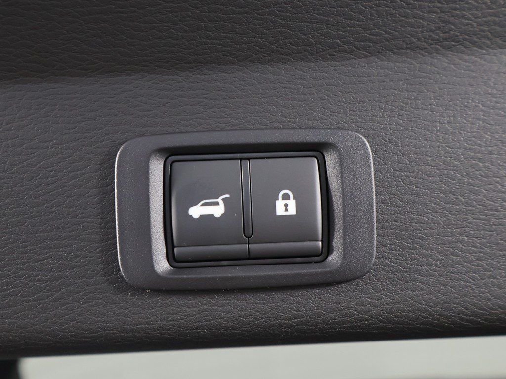 New 2026 Gray Mitsubishi SE image 23