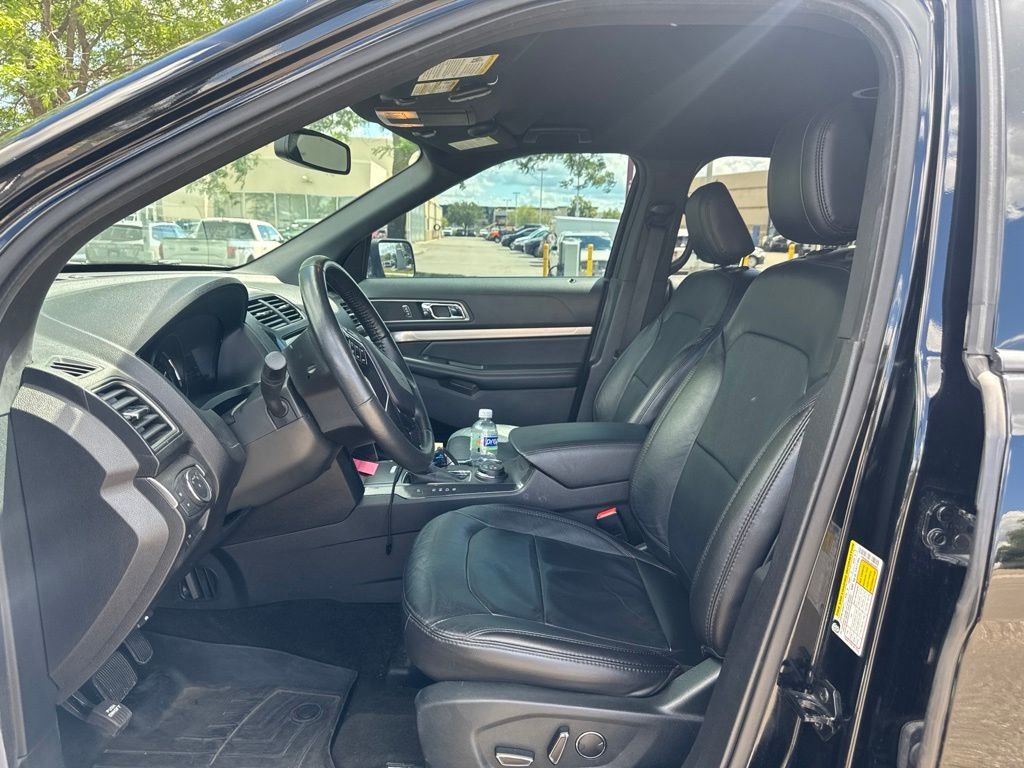 Used 2018 Black Ford XLT image 7