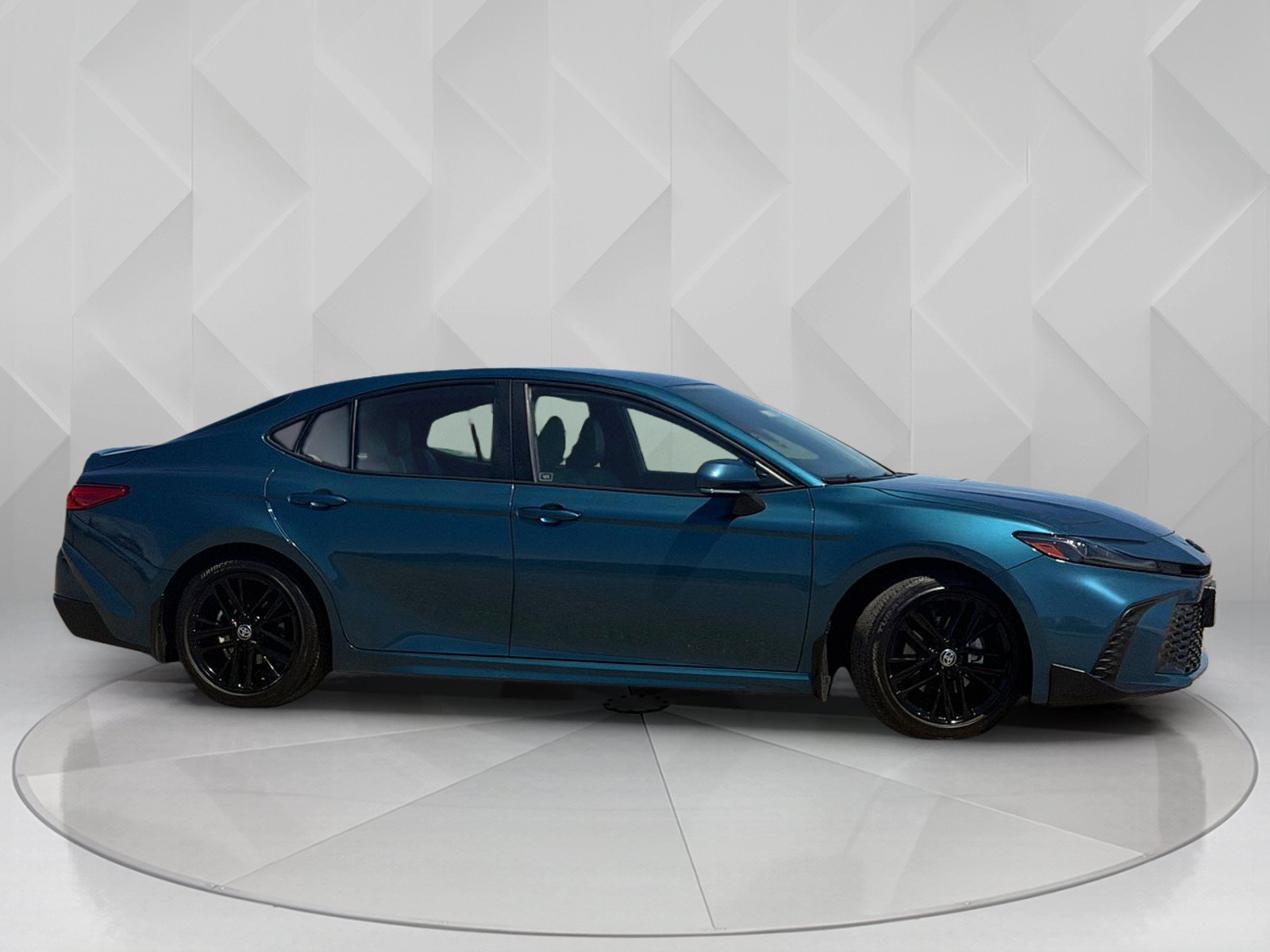 Used 2025 Ocean Gem Toyota SE image 7