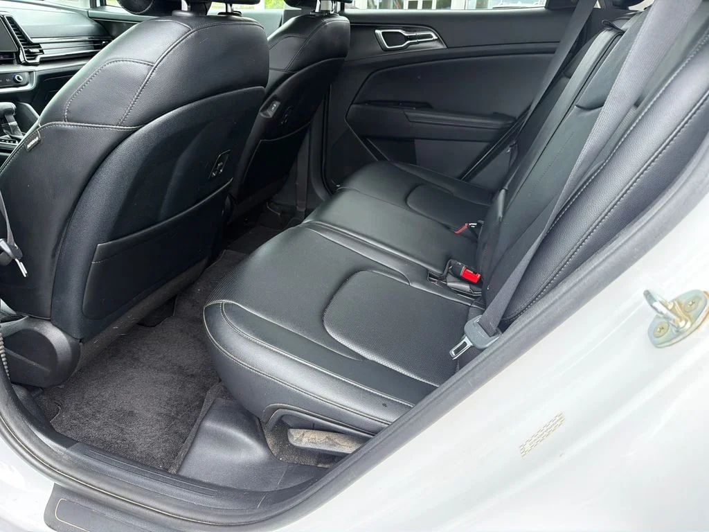 Used 2023 White Kia EX image 20