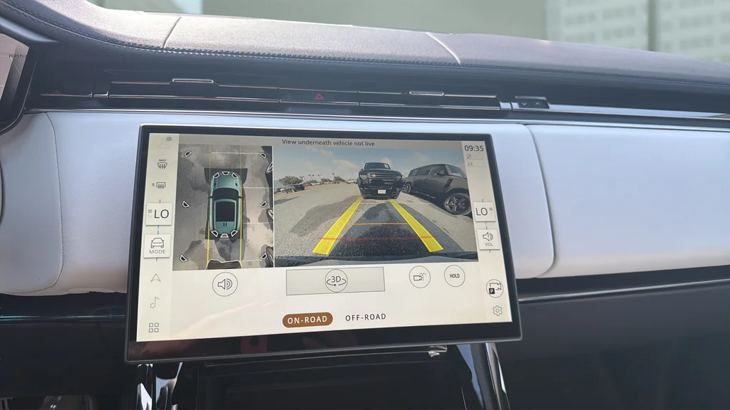 New 2026 Black Land Rover SE image 25