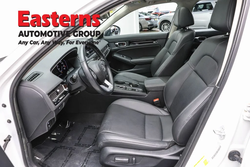 Used 2023 White Honda EX-L image 14