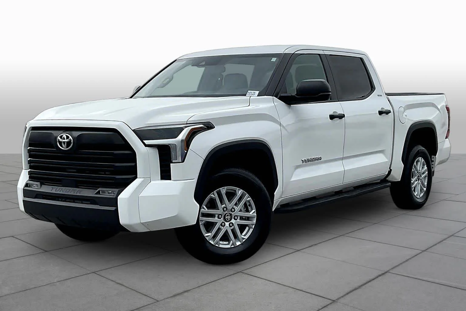 Used 2025 Ice Cap Toyota SR5 image 2