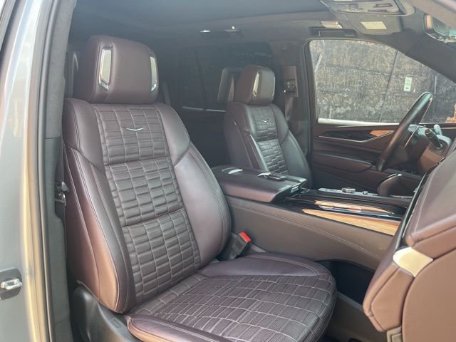 Used 2023 Silver Cadillac V-Series image 21