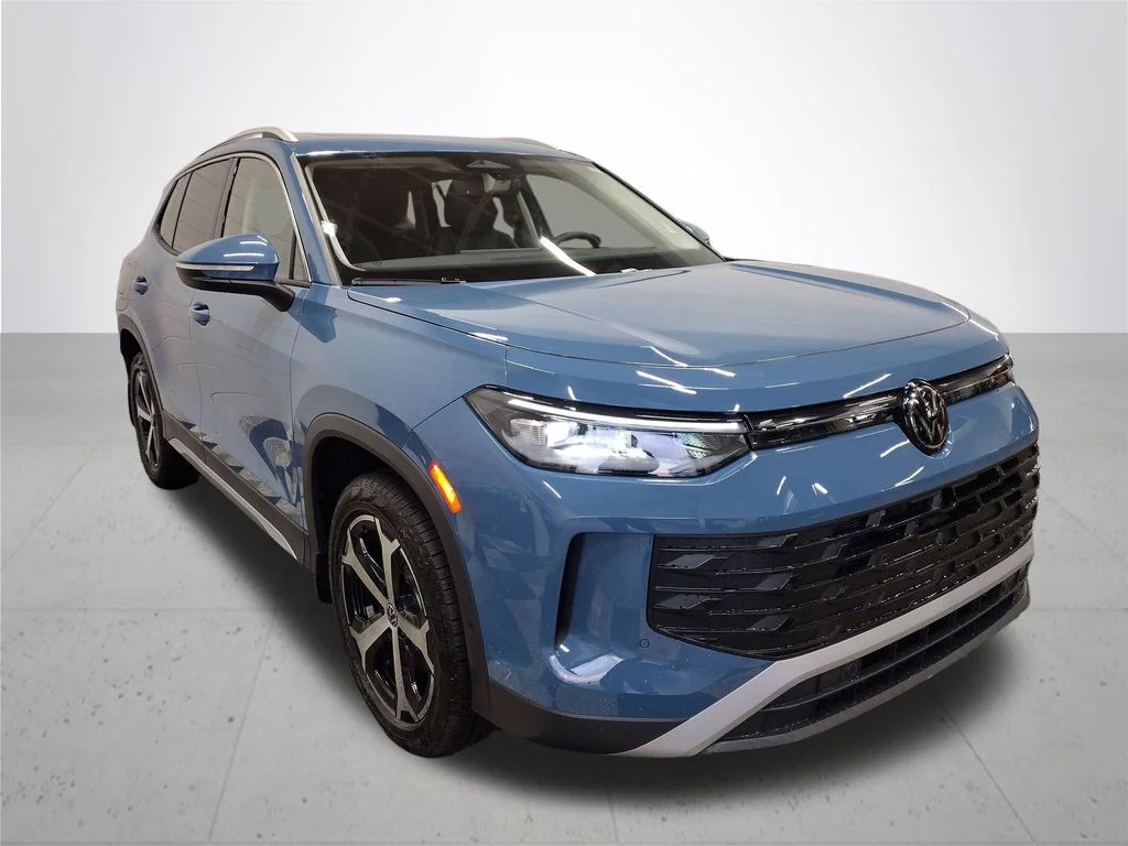 New 2026 Blue Volkswagen 2.0T SE image 4