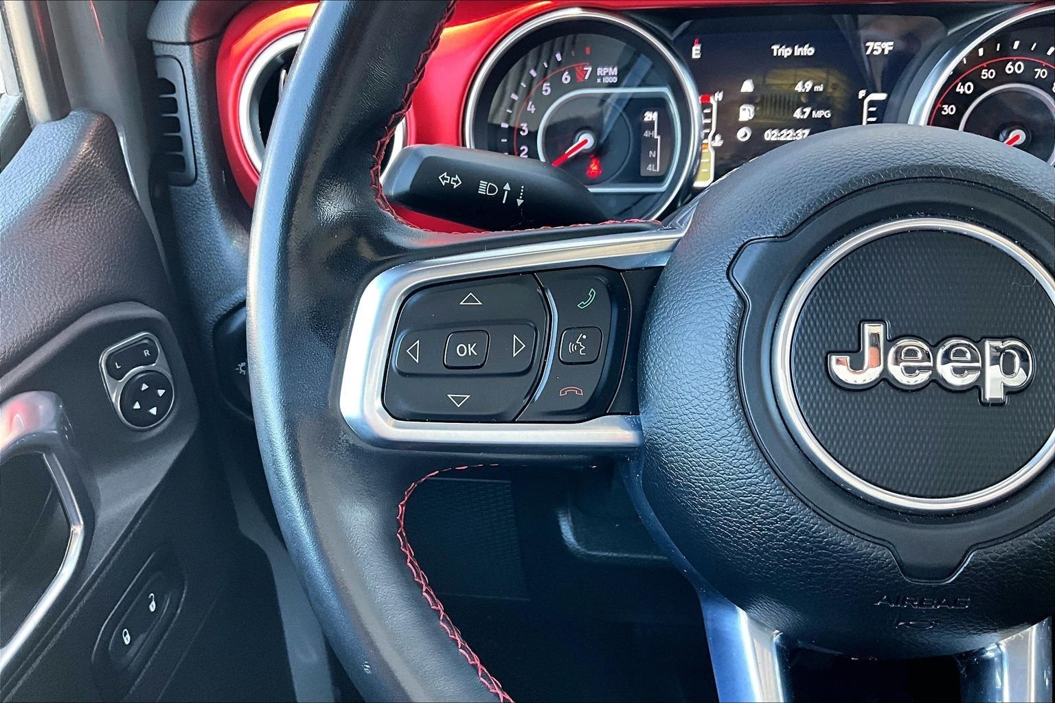 Used 2021 Gray Jeep Rubicon image 18