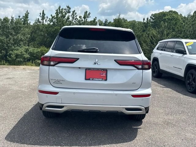 Used 2024  Mitsubishi SE image 6
