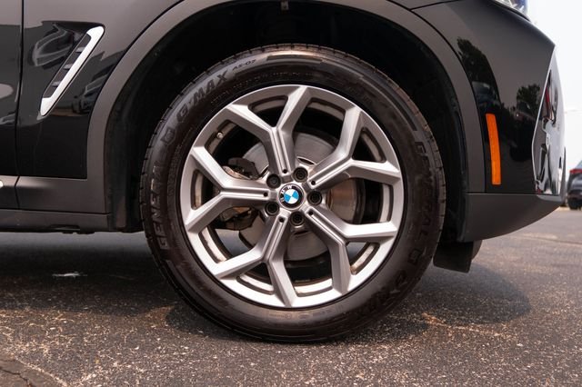 Used 2023 Jet Black BMW xDrive30i image 12