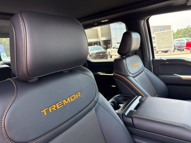 New 2026 Oxford White Ford Tremor image 52