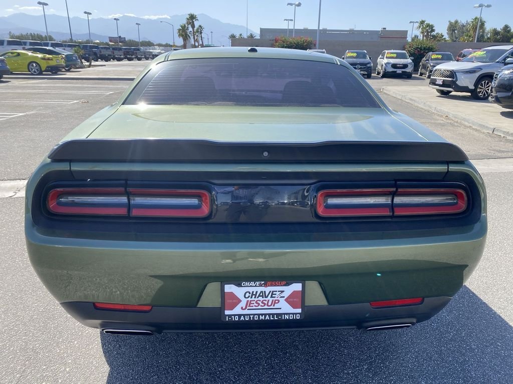 Used 2021 F8 Green Dodge SXT image 31
