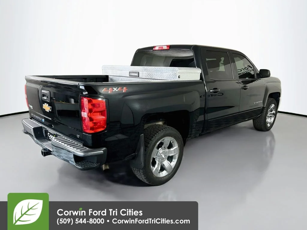Used 2018 Black Chevrolet LT image 14
