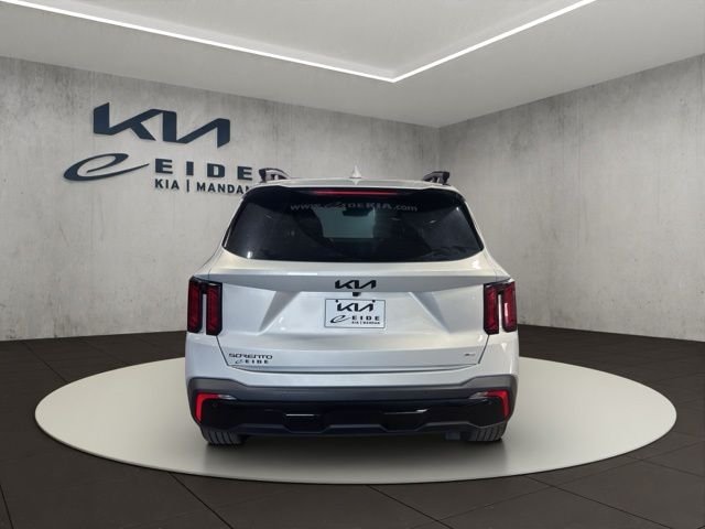 Used 2026 White Kia X-Line EX image 13