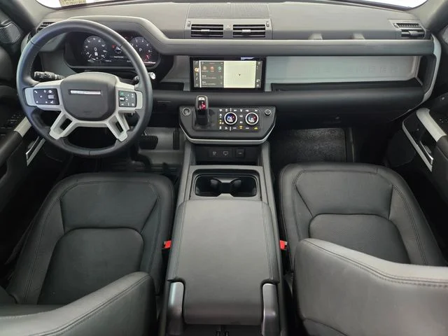 Used 2024 Black Land Rover SE image 4