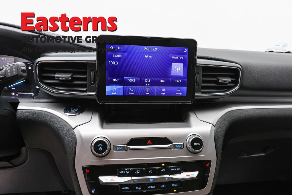 Used 2022 White Ford XLT image 12