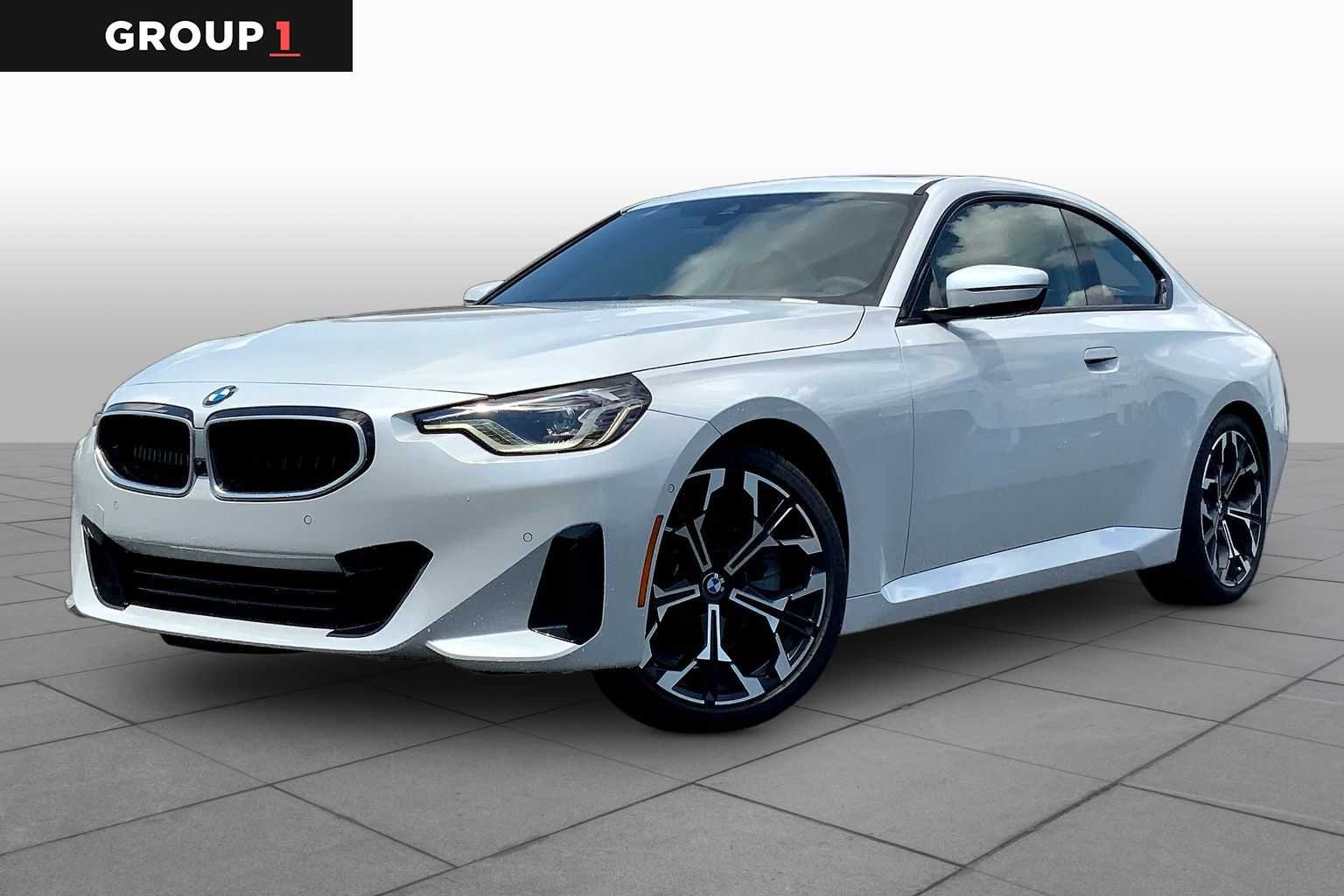 2025 BMW 2 Series 230i Coupe's photo