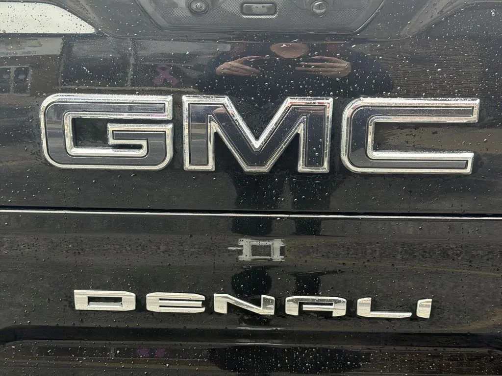 Used 2026 Black GMC Denali Ultimate image 33