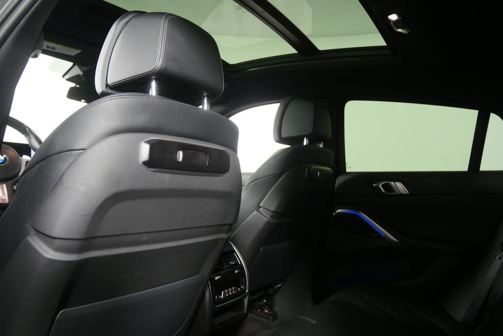 Certified Used 2025 Black Sapphire Metallic BMW xDrive40i image 14