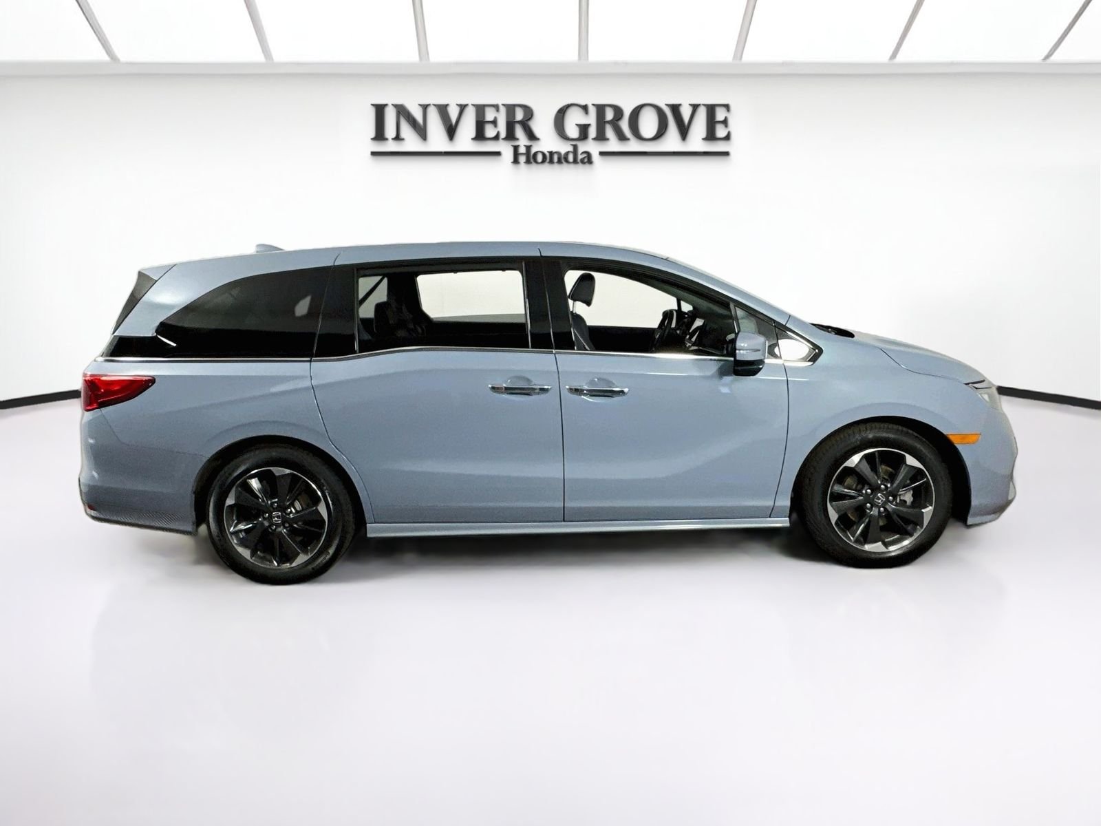 Certified Used 2024 Sonic Gray Pearl Honda ELITE image 4