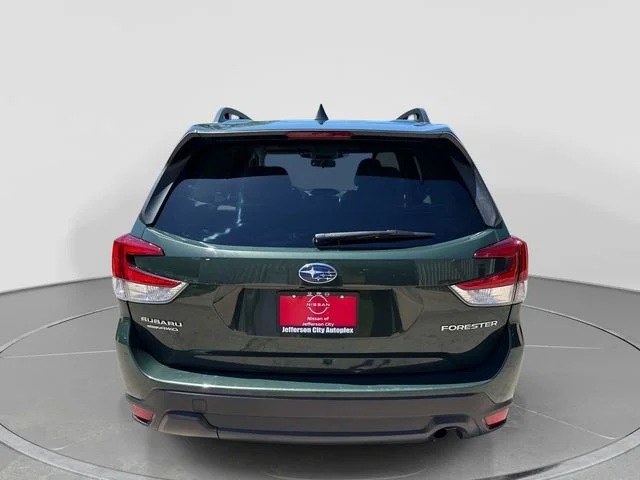 Used 2023 Green Subaru Premium image 5