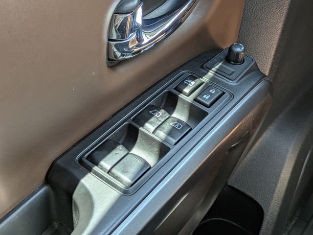 Used 2017 Blue Nissan Platinum Reserve image 26