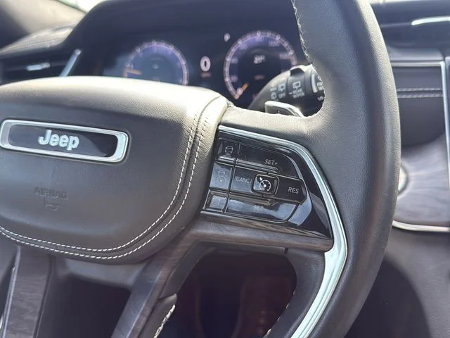 Used 2022 White Jeep Overland image 15
