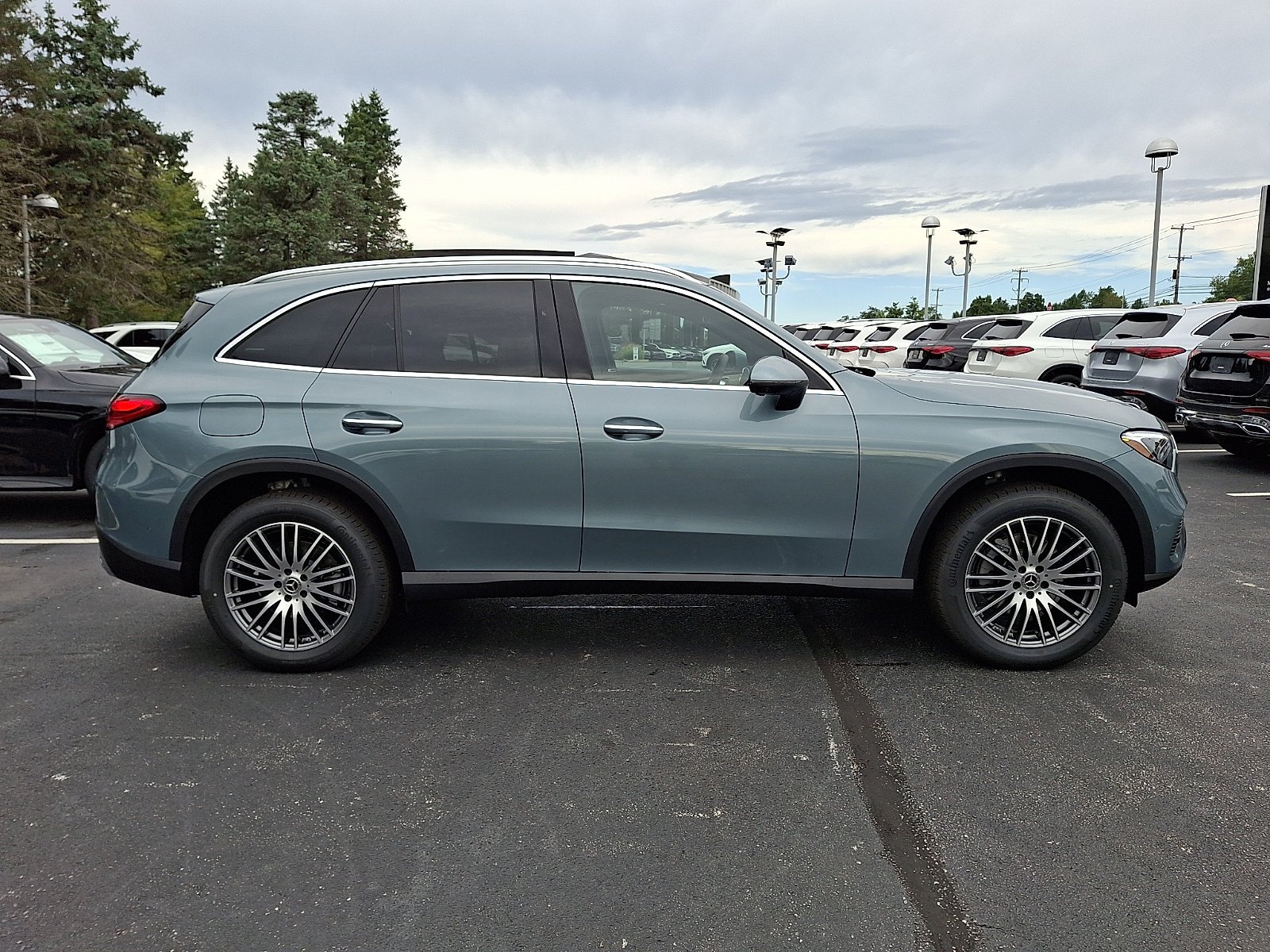2027 Mercedes-Benz GLC 300 AWD 4MATIC® photo 28