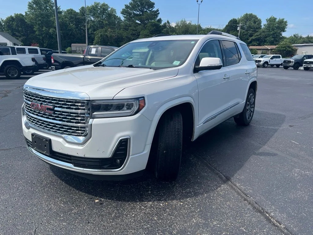 Used 2020 White Frost Tri-Coat GMC Denali image 4