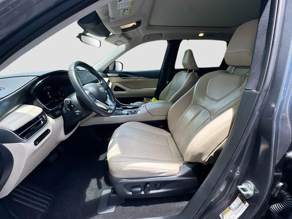 Used 2023 Gray INFINITI LUXE image 22