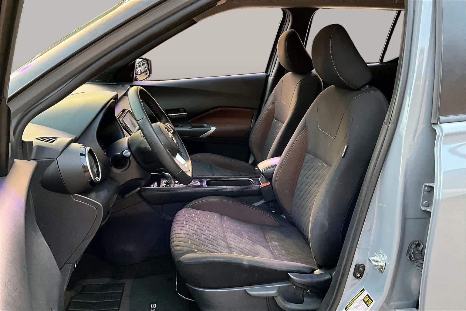 Used 2022 Boulder Gray Pearl Nissan SR image 8