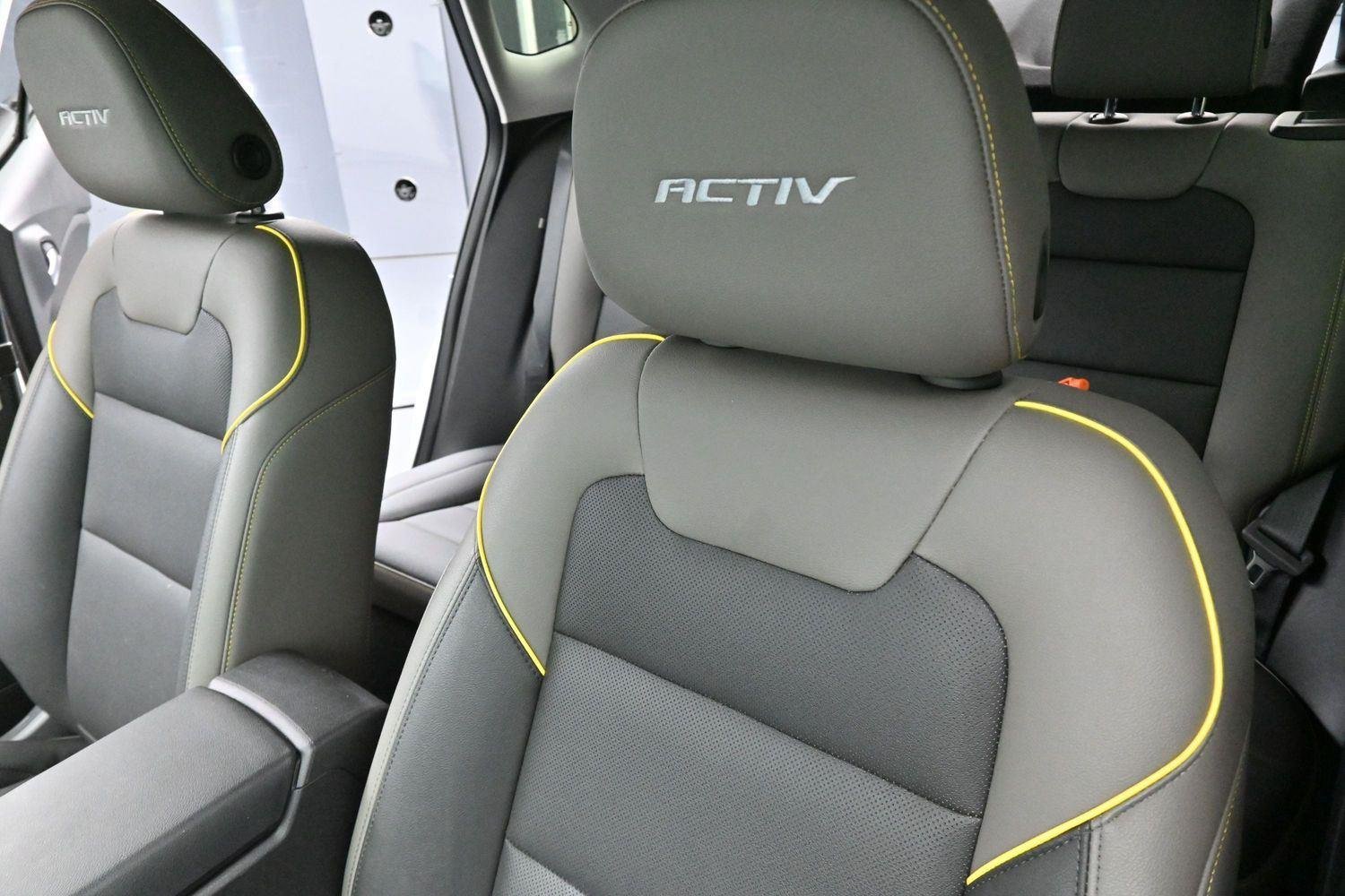 Used 2025 Summit White Chevrolet ACTIV image 15