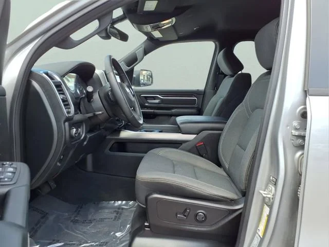 Used 2024  Ram Big Horn image 17